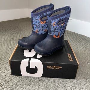 Toddler Bog Boots Navy Blue Neo Classic Dinosaurs Size 9 little kid